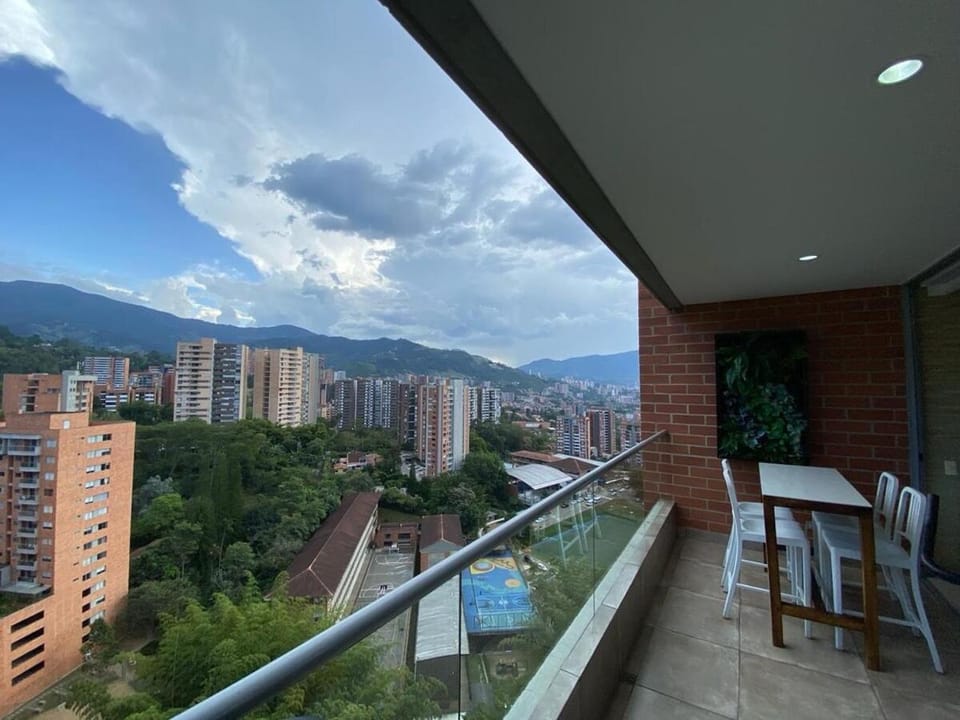 Comfort and Luxury in Envigado Apartment in Envigado