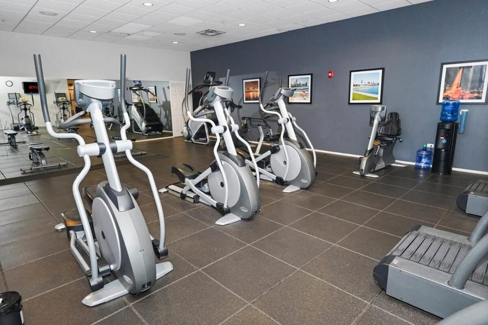 Prime Chicago 2BR Skyline - 5 Min to Museum Campus Apartment in South Loop
