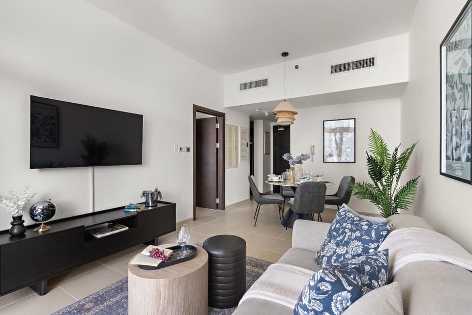 Communal lounge/ TV room, TV and multimedia, Living room, Seating area