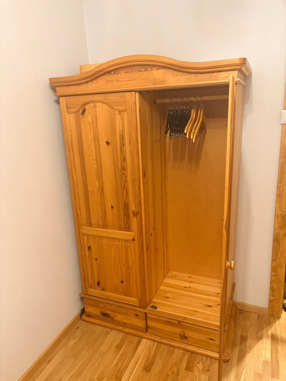 wardrobe