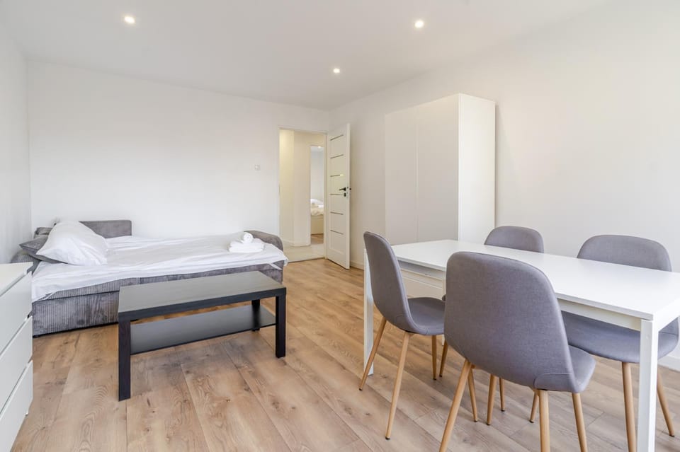Living room, Photo of the whole room, Seating area, Dining area, wardrobe