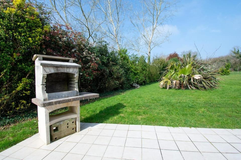BBQ facilities, Garden, Balcony/Terrace