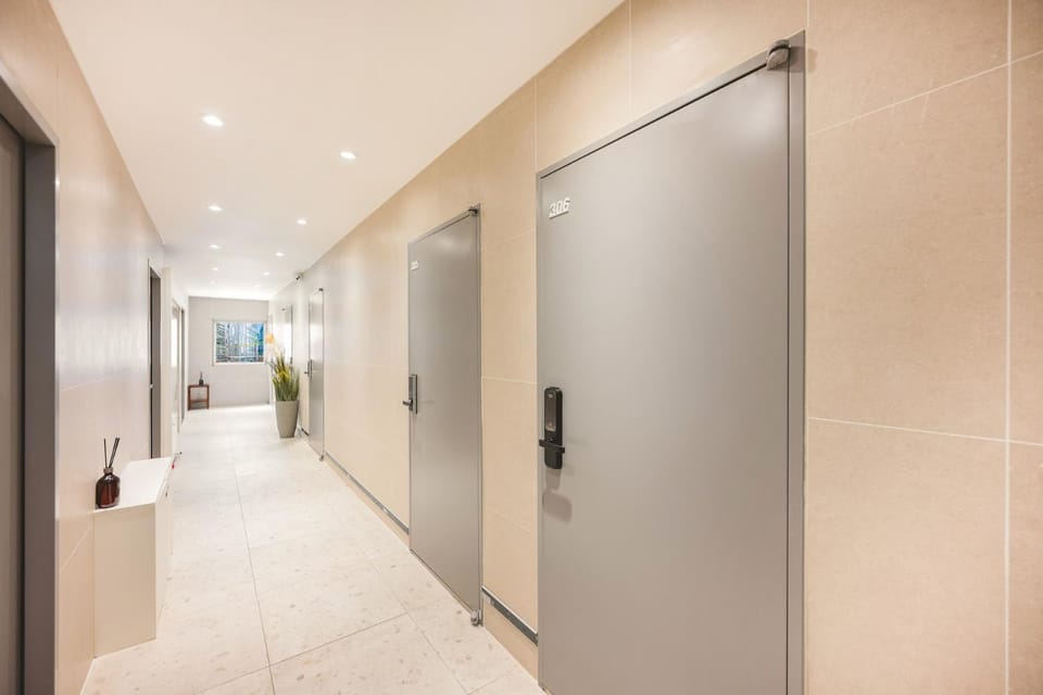Easy Stay in Shinchon Hongdae Hotel in Seoul