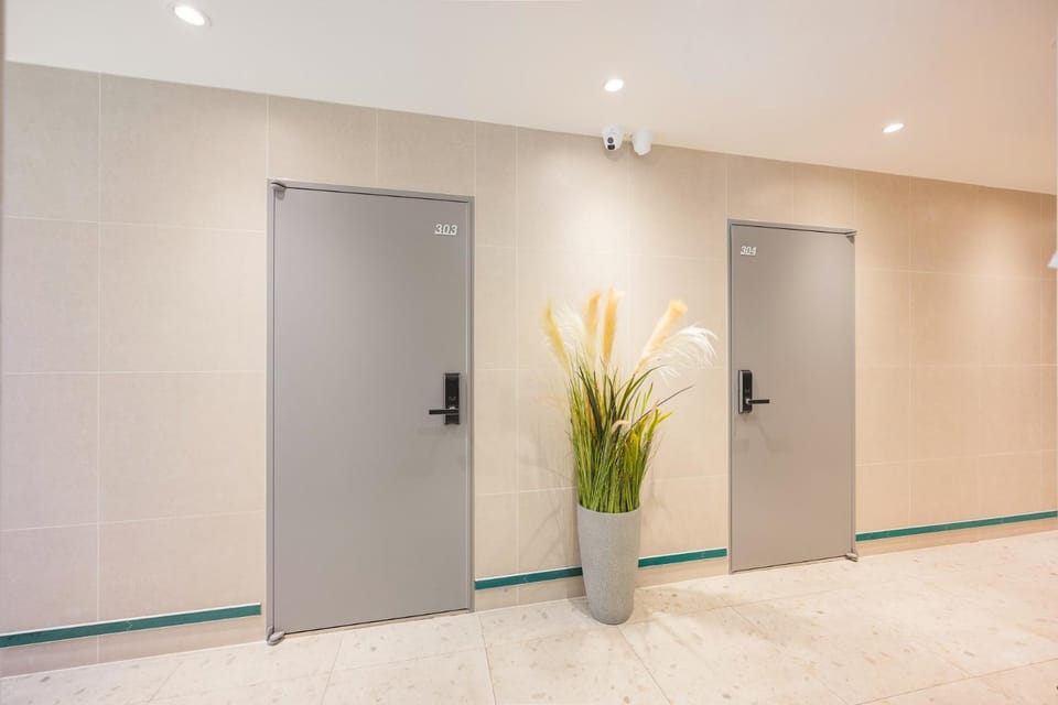 Easy Stay in Shinchon Hongdae Hotel in Seoul
