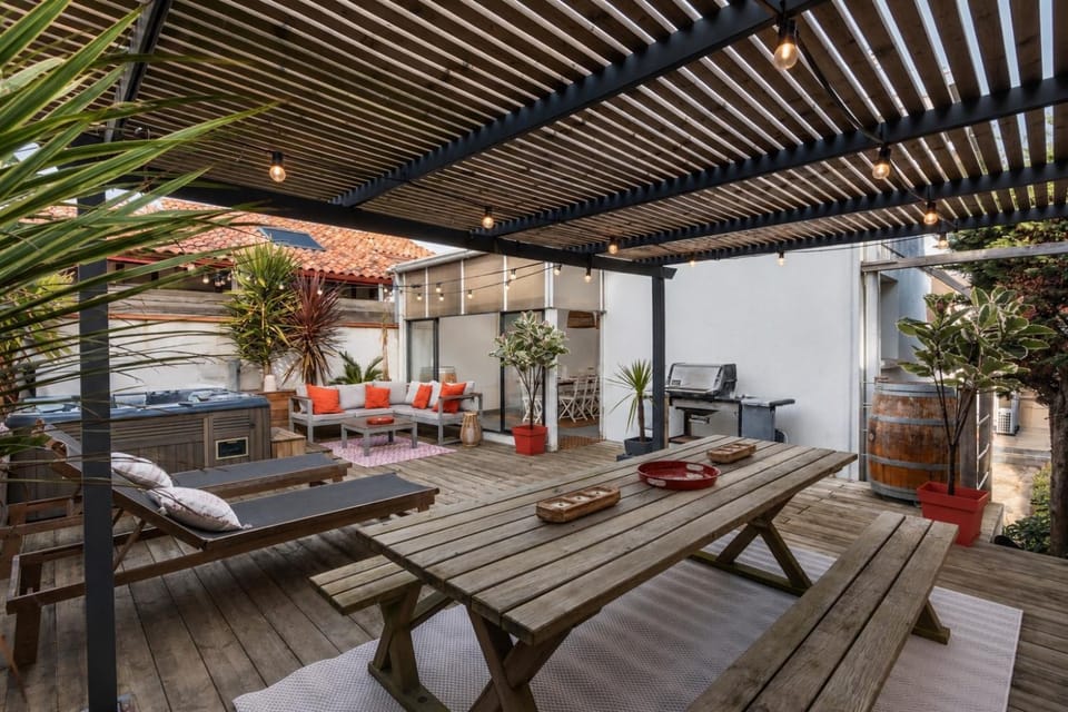Patio, Balcony/Terrace, Balcony/Terrace, Dining area, sunbed
