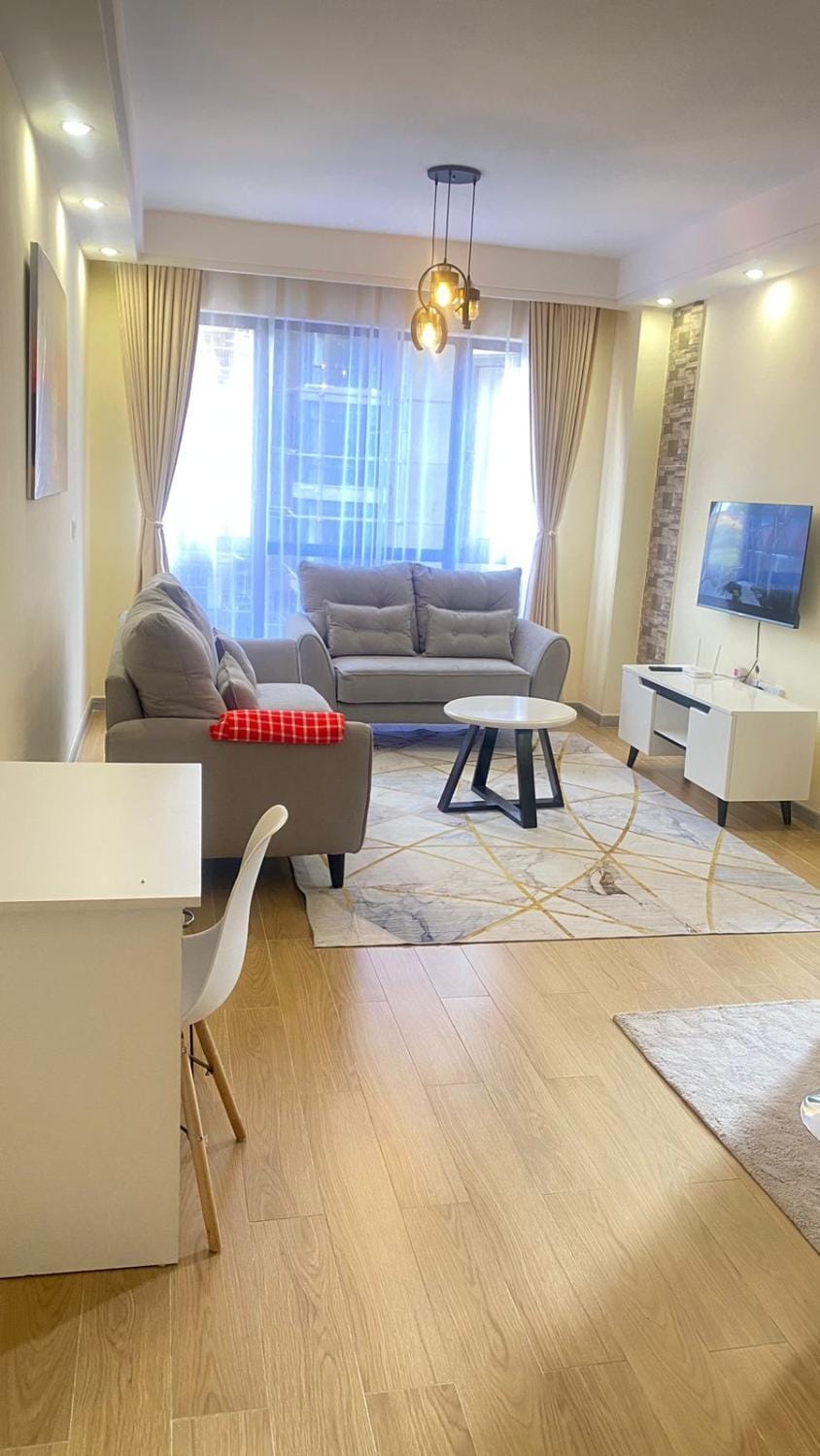 Beautiful modern retreat residencies with heated swimming pool ,fully equipped gym and amazing breathtaking city views Apartment in Nairobi