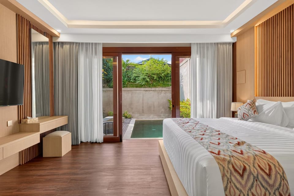 Bed, View (from property/room), Bedroom