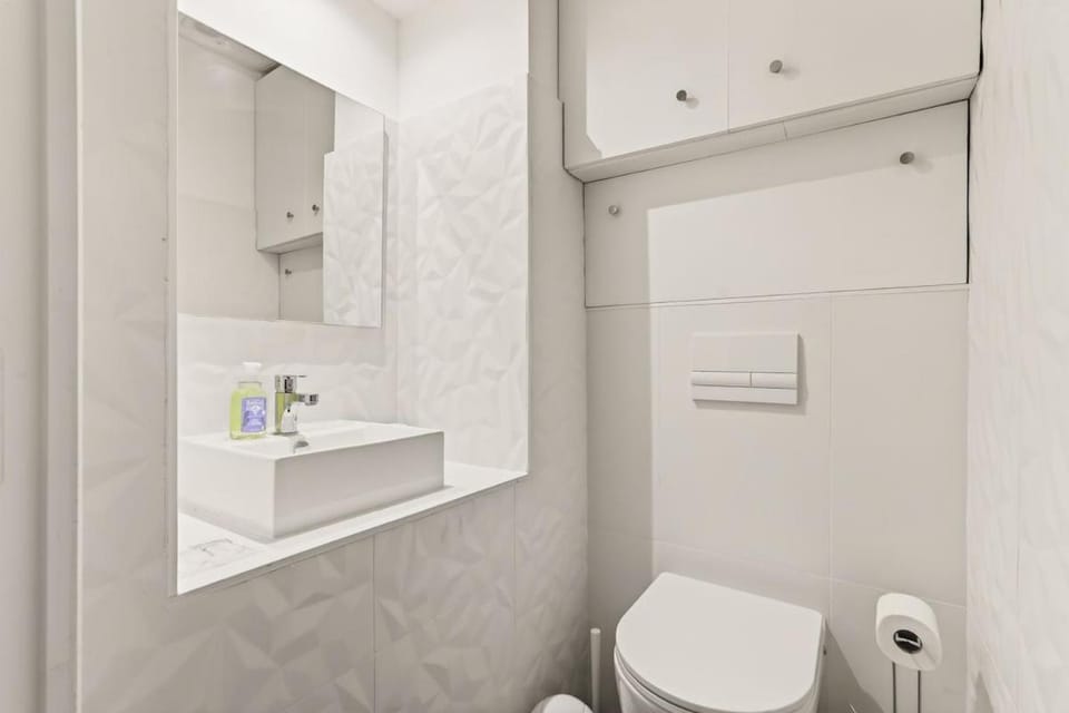 Urbain & Confortable studio - Gare à 5 min à pied Apartment in Nice