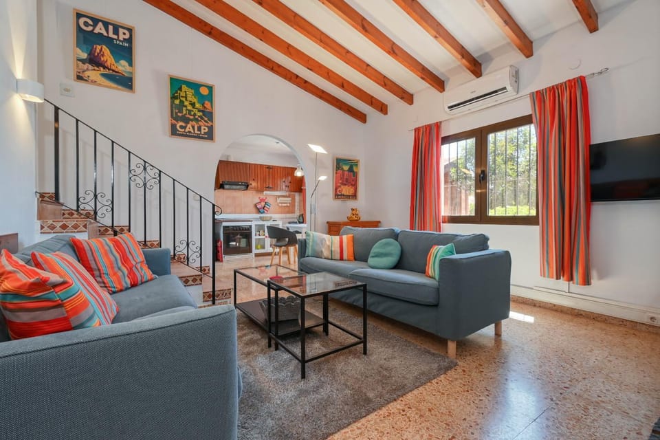 Communal lounge/ TV room, Living room