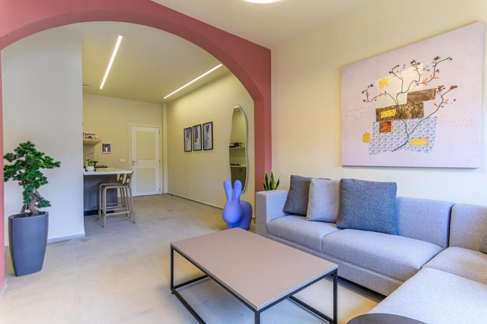 Coastal 1-BR Apartment In Bahsa Batroun Apartment in Africa