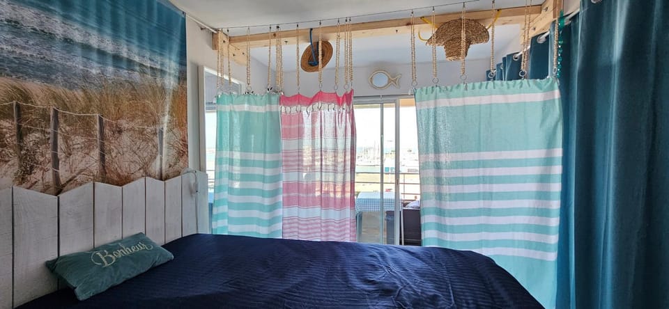 Sea view, Port Arcachon, Parking Apartment in Arcachon