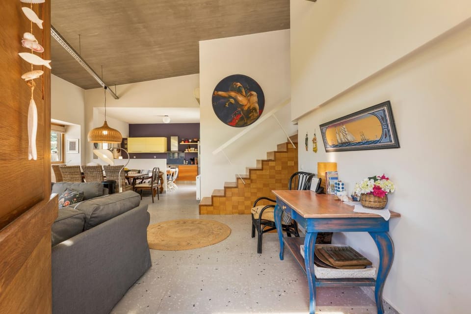 Property building, Living room