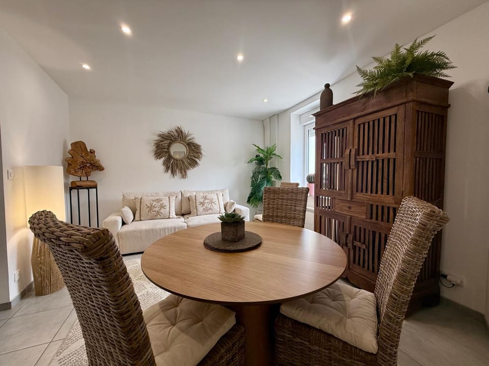 L'Appart T2 Ibiza Chic & Terrasse - 5 min Circuit Apartment in Le Mans