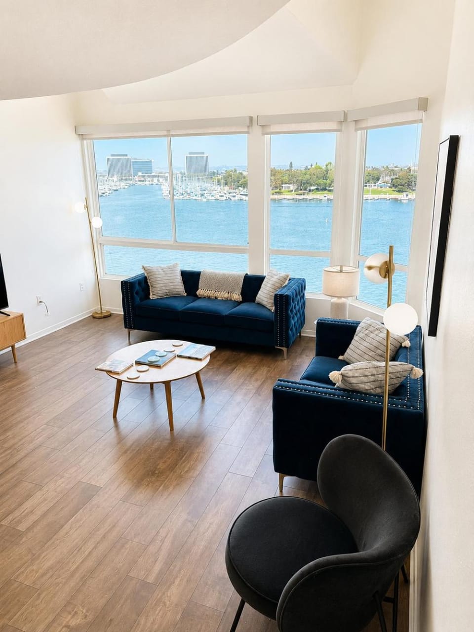Living room, Sea view