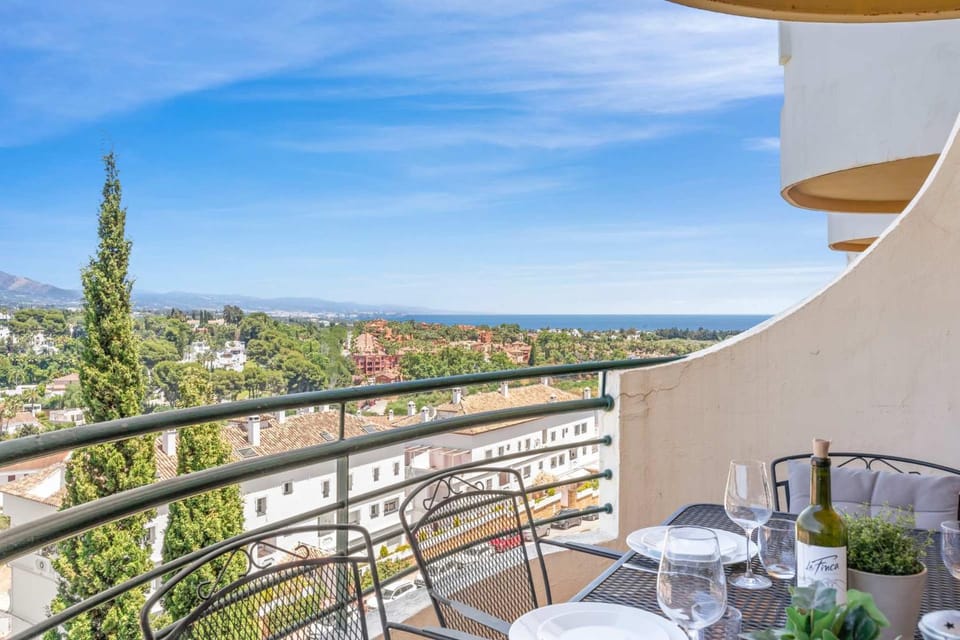 Modern Sea View Apartment near Puerto Banus Apartment in Marbella
