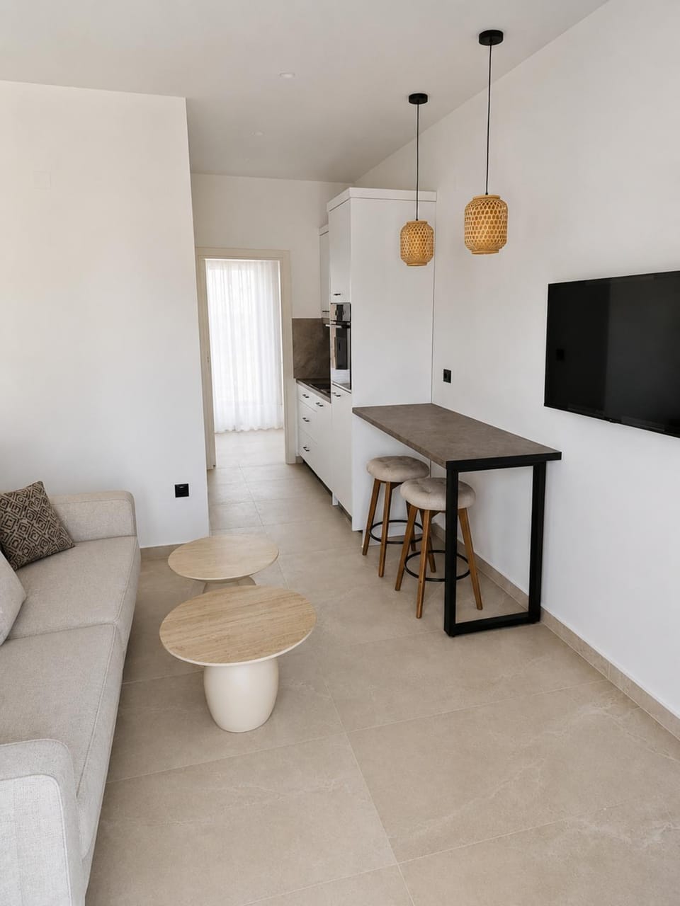 TV and multimedia, Dining area, oven, kitchen
