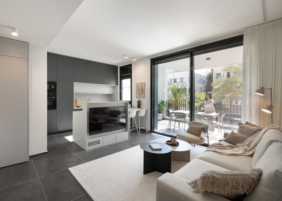Living room, kitchen
