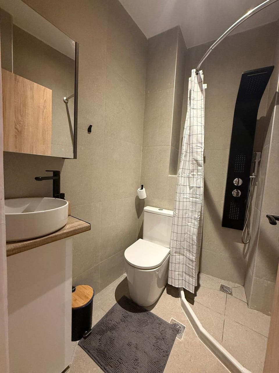 The Urban Gates Suites A Apartment in Pireas