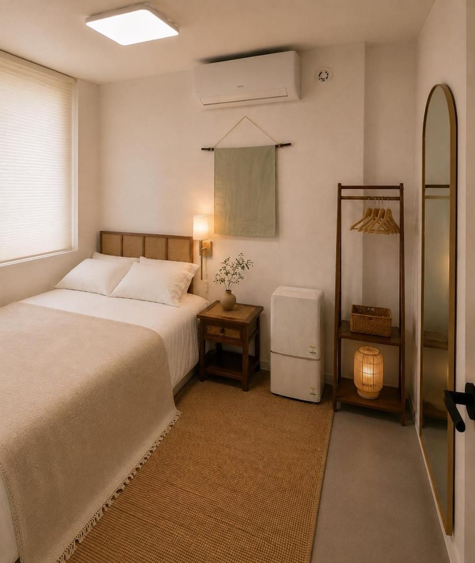 Bed, Bedroom