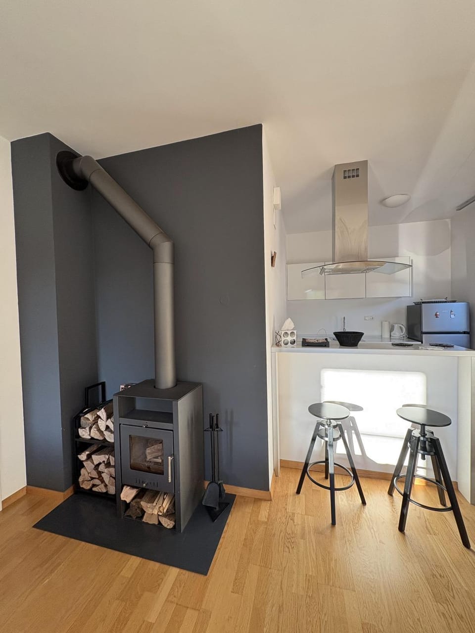 fireplace, kitchen