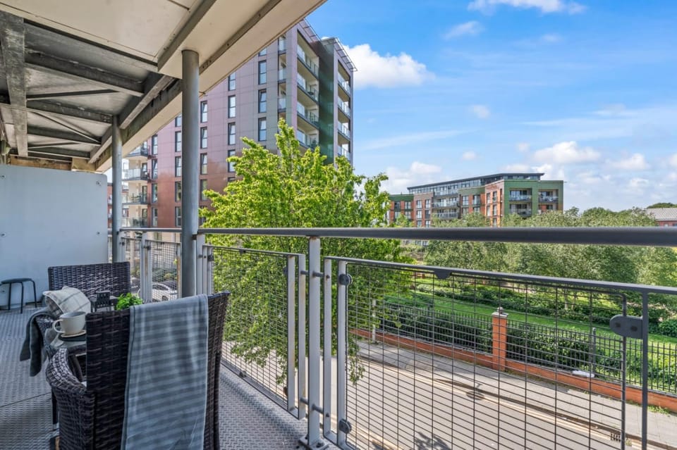Property building, View (from property/room), Balcony/Terrace