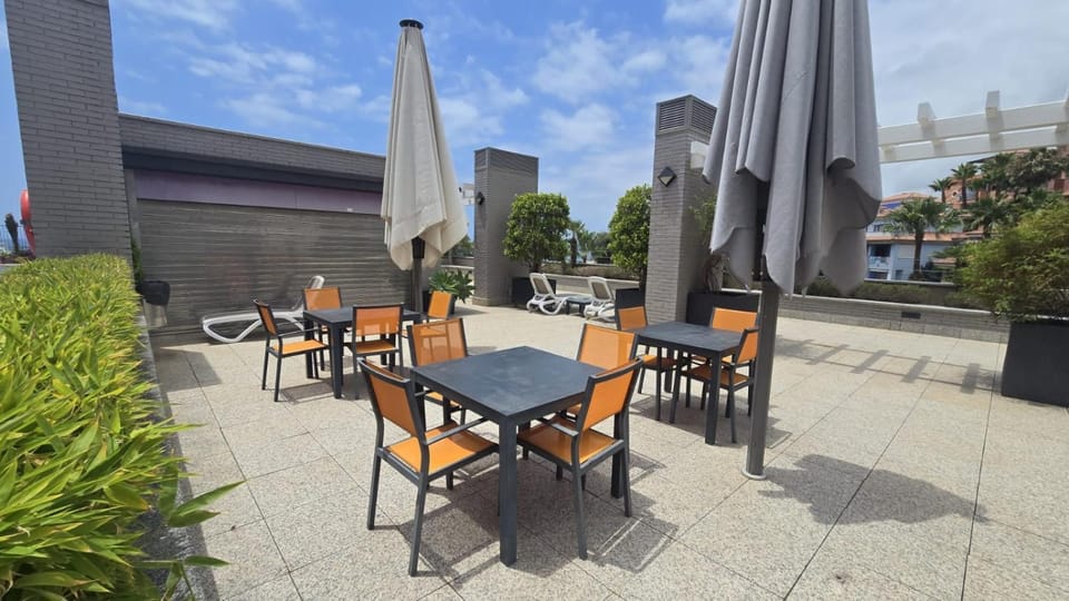 Property building, Seating area