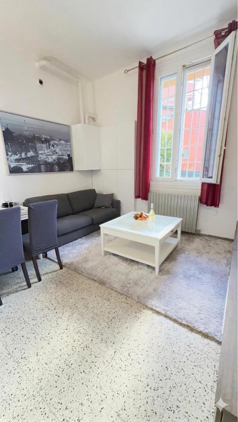 Zanardi Rooms 10' Station Free Parking Apartment in Bologna
