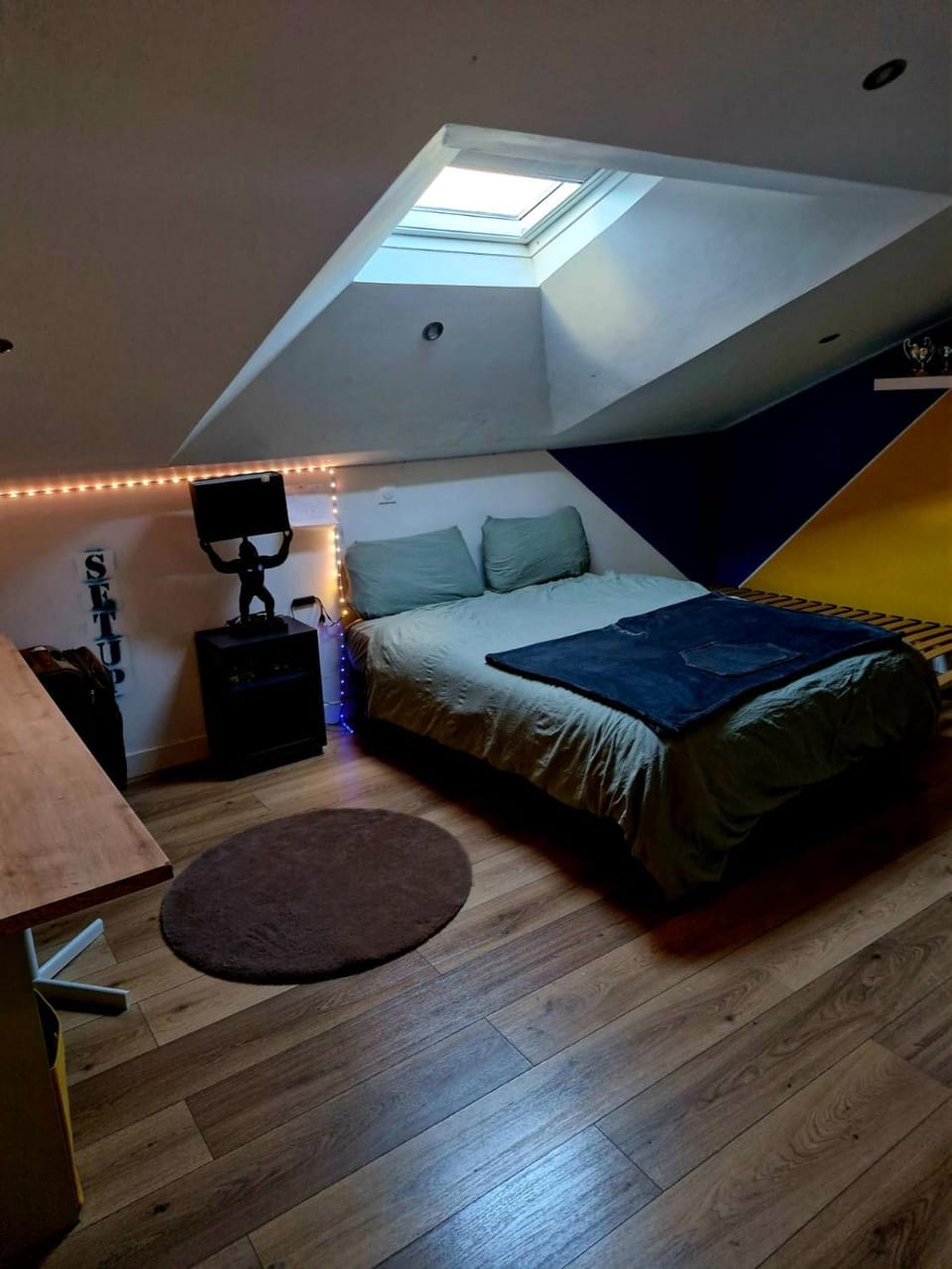 Photo of the whole room