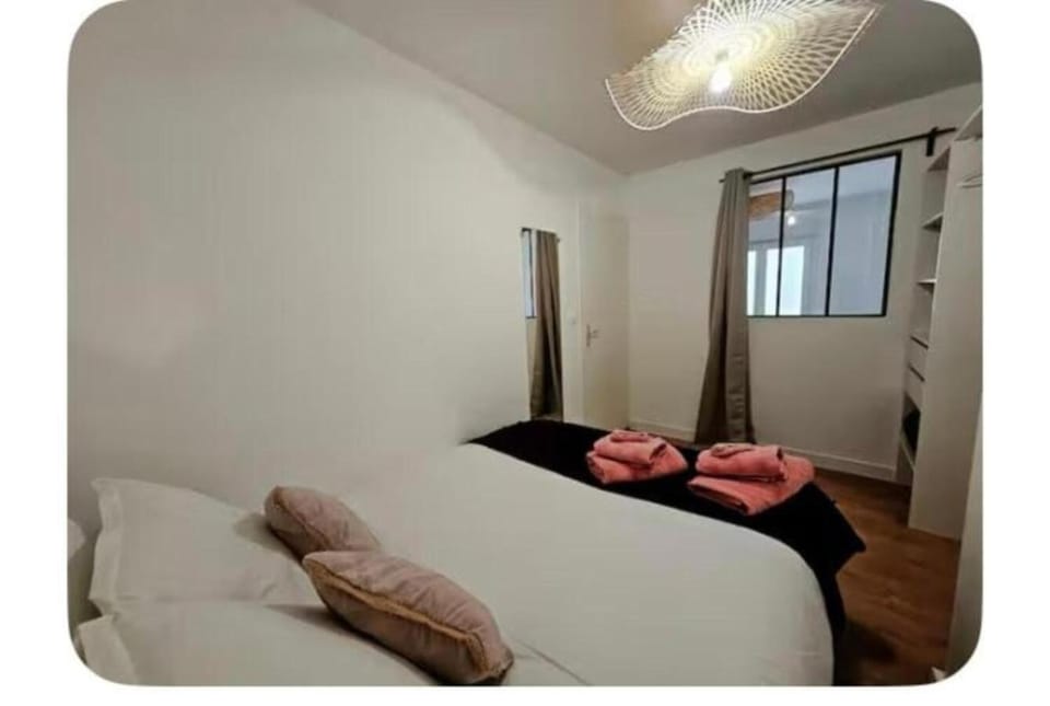 Bedroom, heating