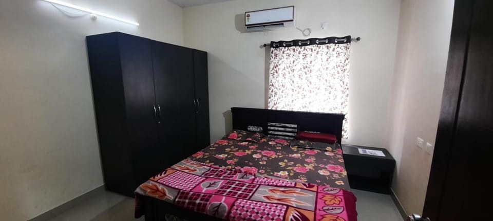 Melody Rooms in a Shared Flat, Apartment Vacation rental in Hyderabad