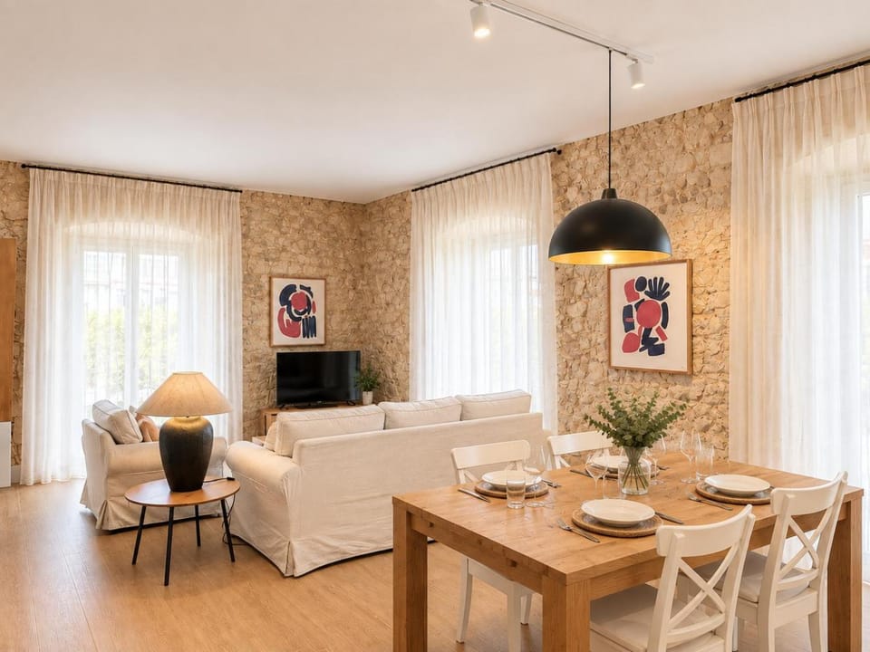 Living room, Dining area