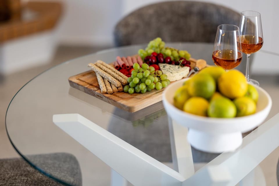 Pyrgaki Hideout Beachfront Apartment Apartment in Naxos, Naxos and Lesser Cyclades, Greece