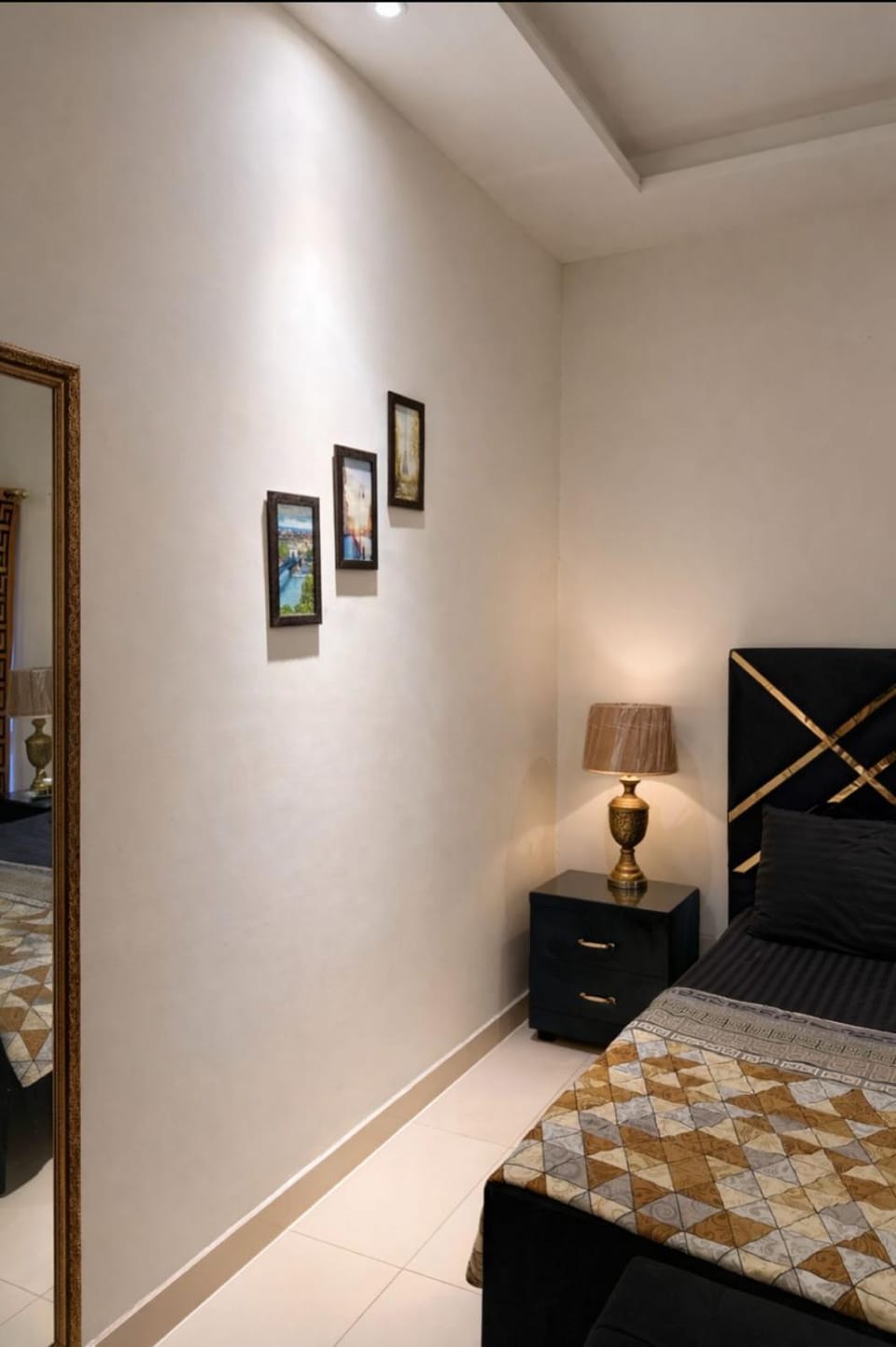 Luxury Stay in DHA Phase 4 Comfort and Luxury Apartment in Lahore