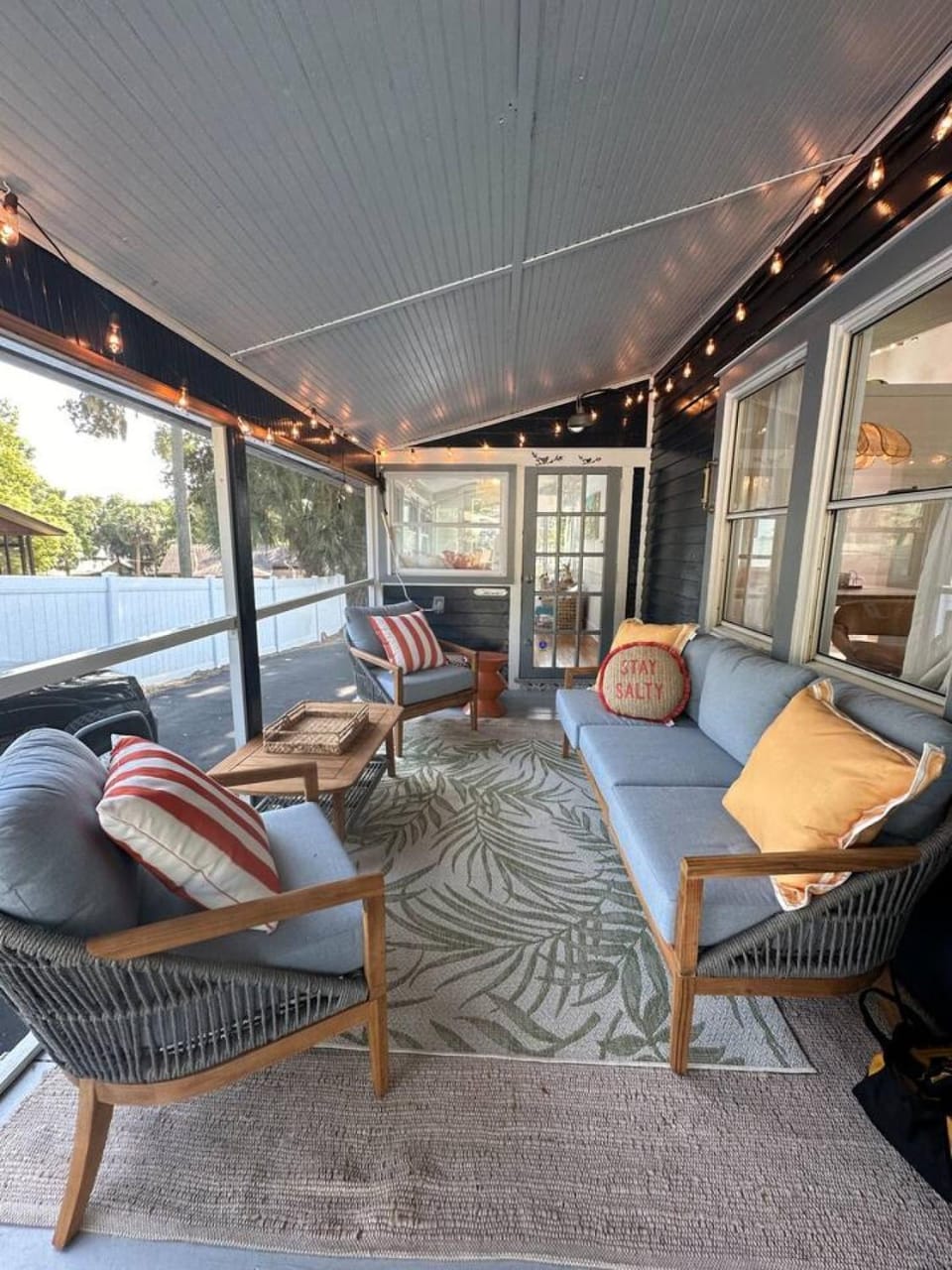 Casita Encanta-Dora, Steps to town, Pet-Friendly House in Mount Dora