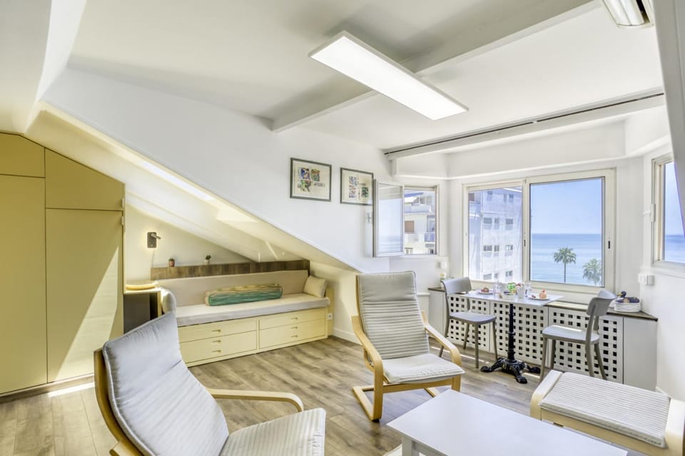 S14 Staywizus - 1 BDR Promenade des Anglais Sea View - AC Apartment in Nice