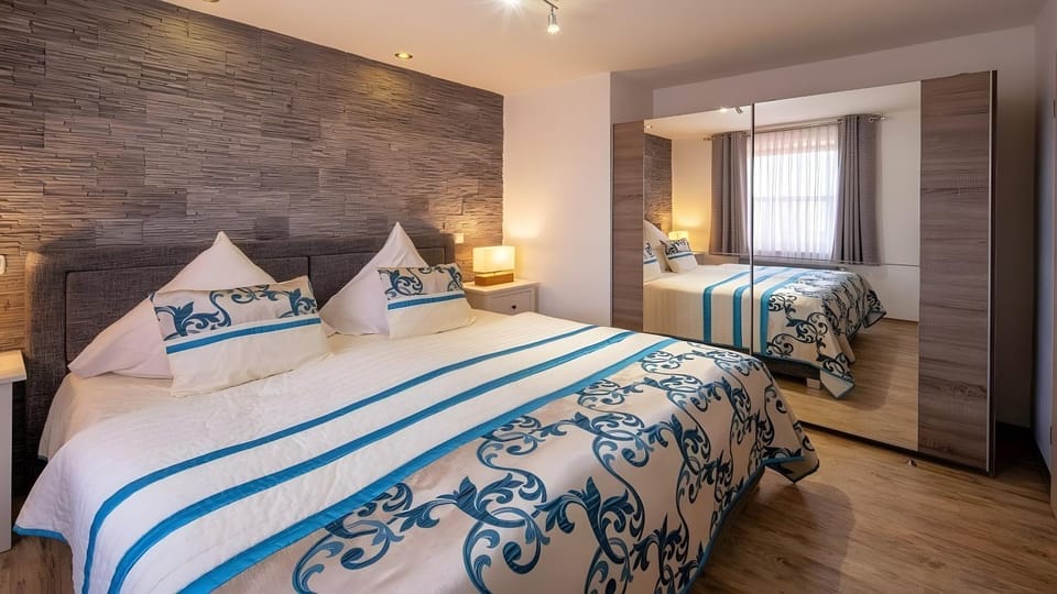 Property building, Living room, Bedroom