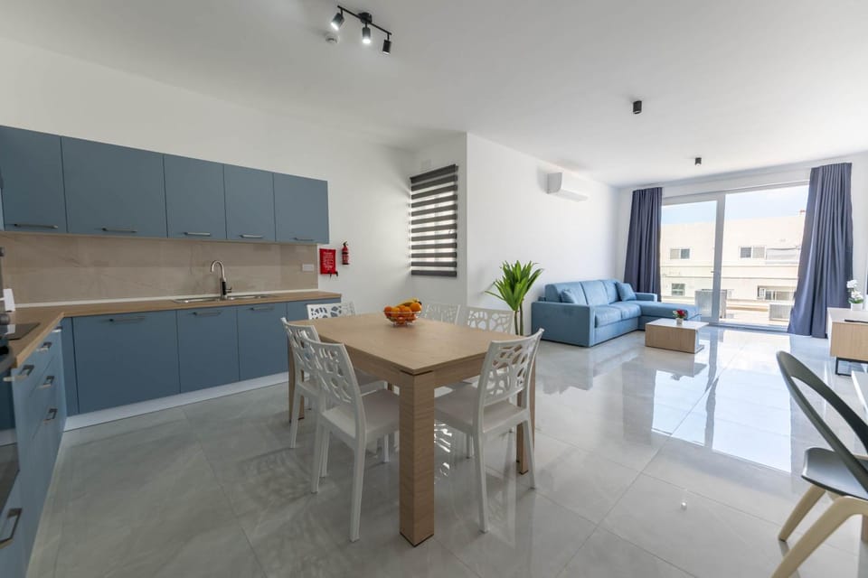 Swieqi Luxury 2BDR Penthouse with Large Terrace Apartment in Malta