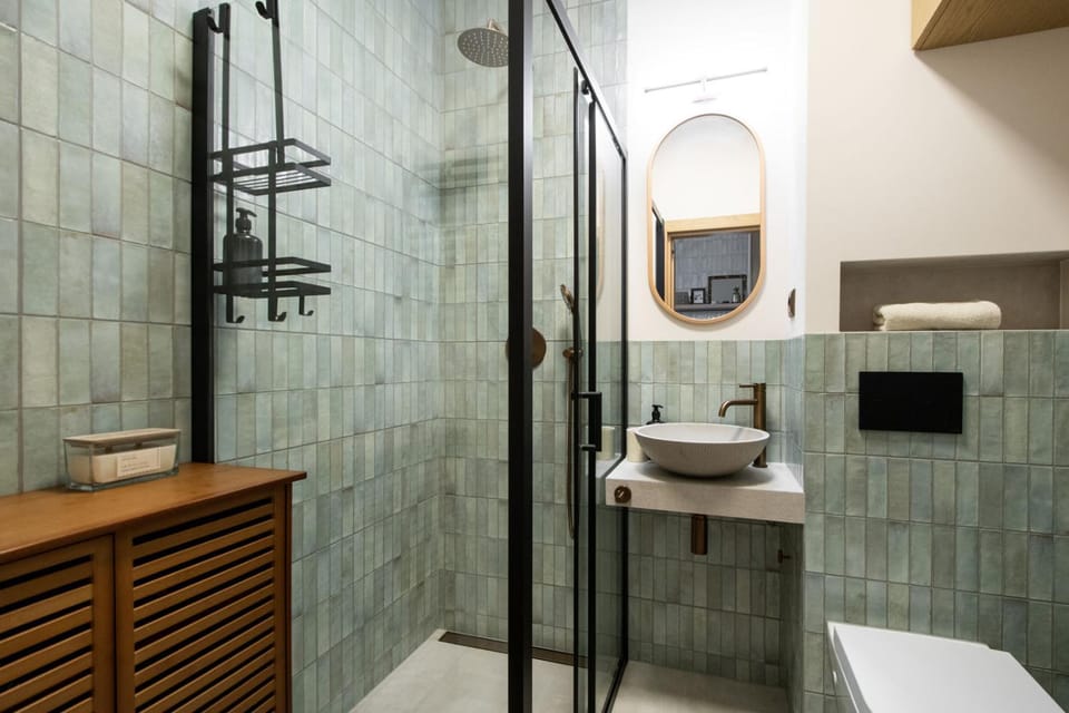 Shower, Bathroom