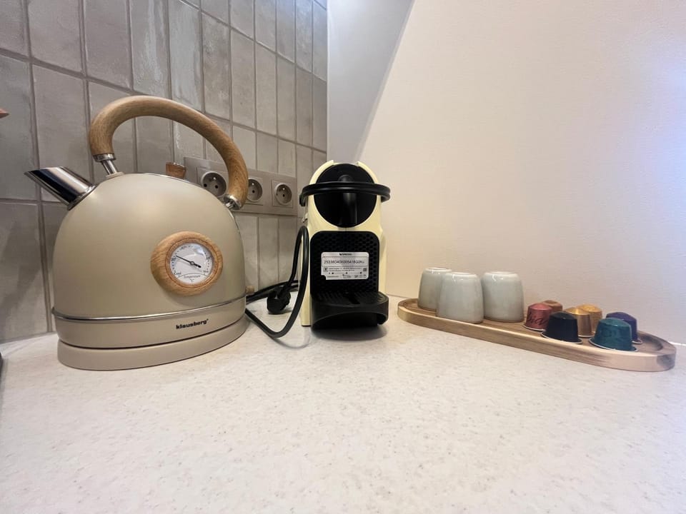 Coffee/tea facilities, Kitchen or kitchenette