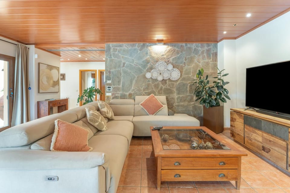 Villa Mar i Muntanya House in Baix Empordà
