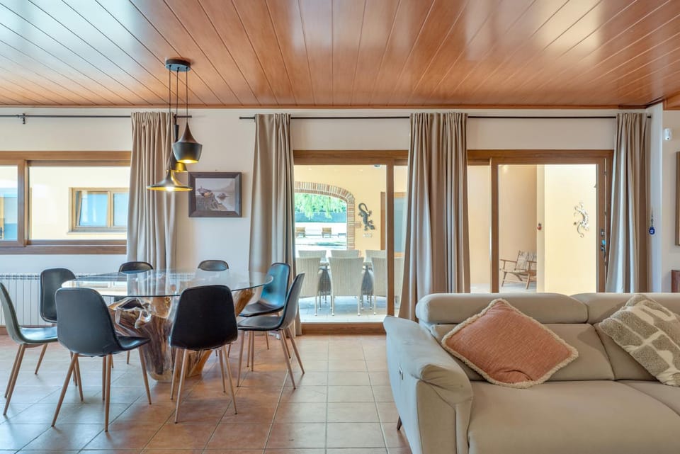 Villa Mar i Muntanya House in Baix Empordà
