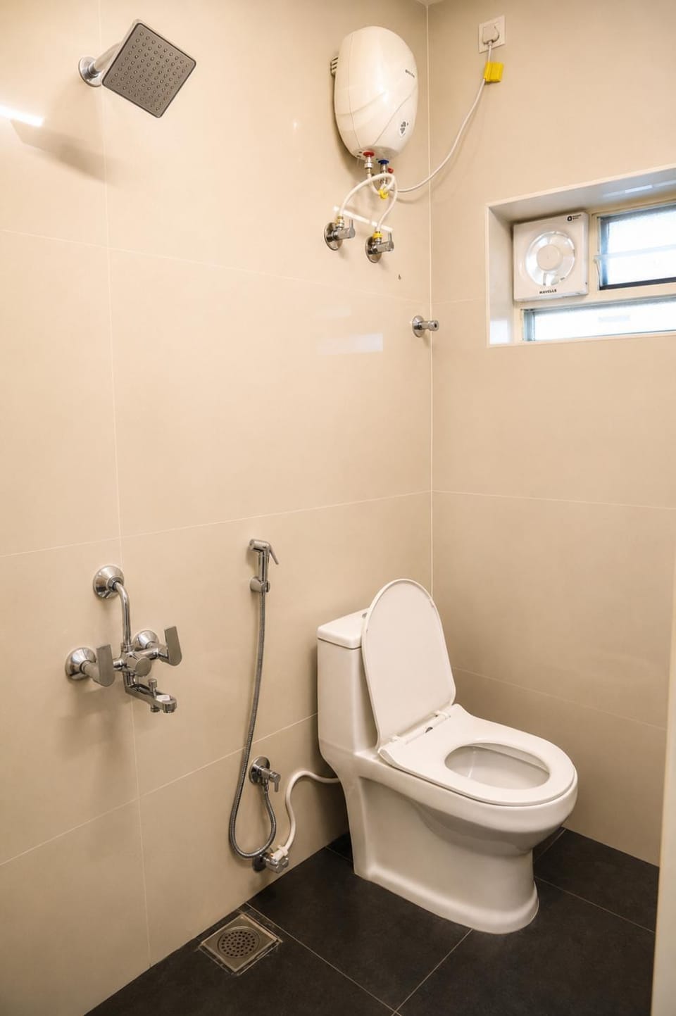T Nagar -S2- 2BHK Aparthotel Shopping central II FLOOR Apartment hotel in Chennai