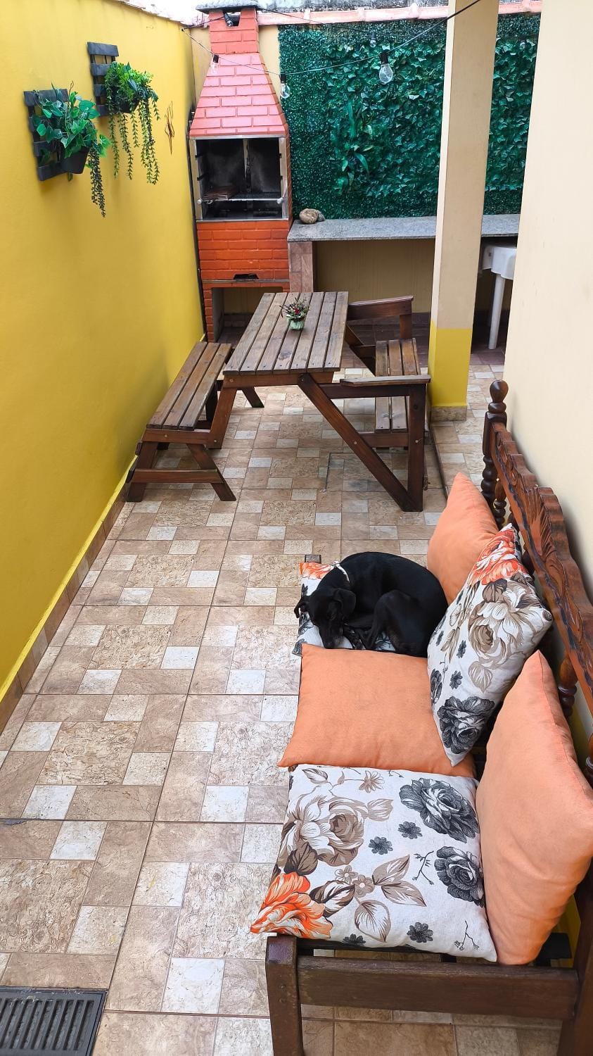Patio, BBQ facilities