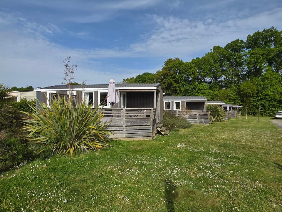 Mobilhome basic 3ch-6p avec TV - Camping 5 étoiles - 35 Campground/ 
RV Resort in Brittany