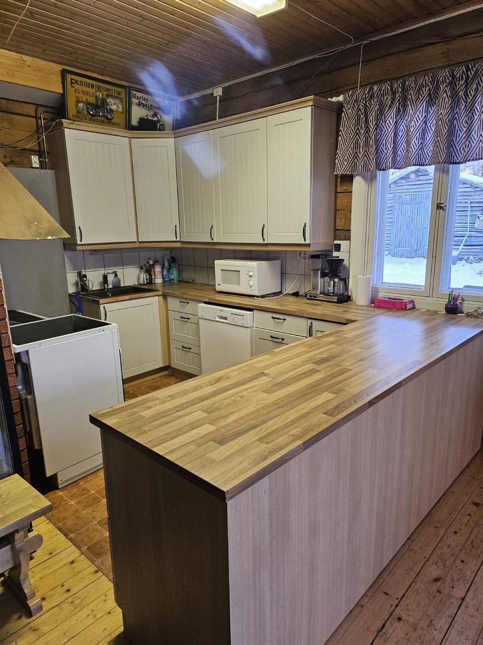 Kitchen or kitchenette, pet friendly