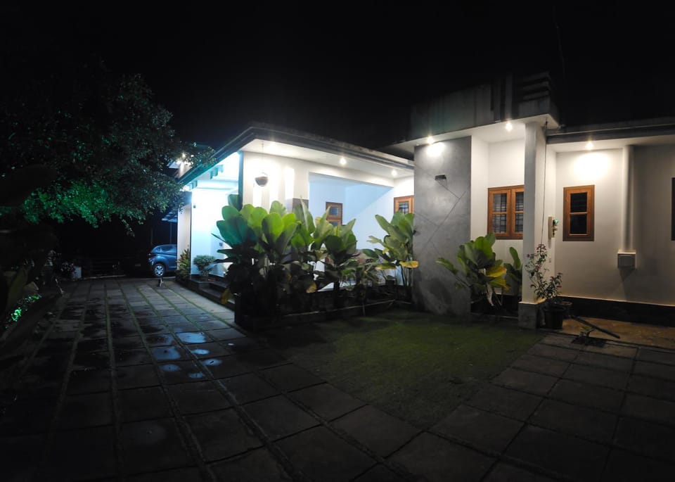 Peacelilly , feel like as an away home House in Kerala