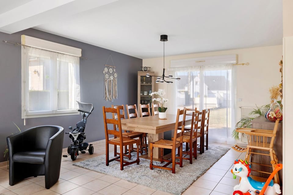 Property building, Living room