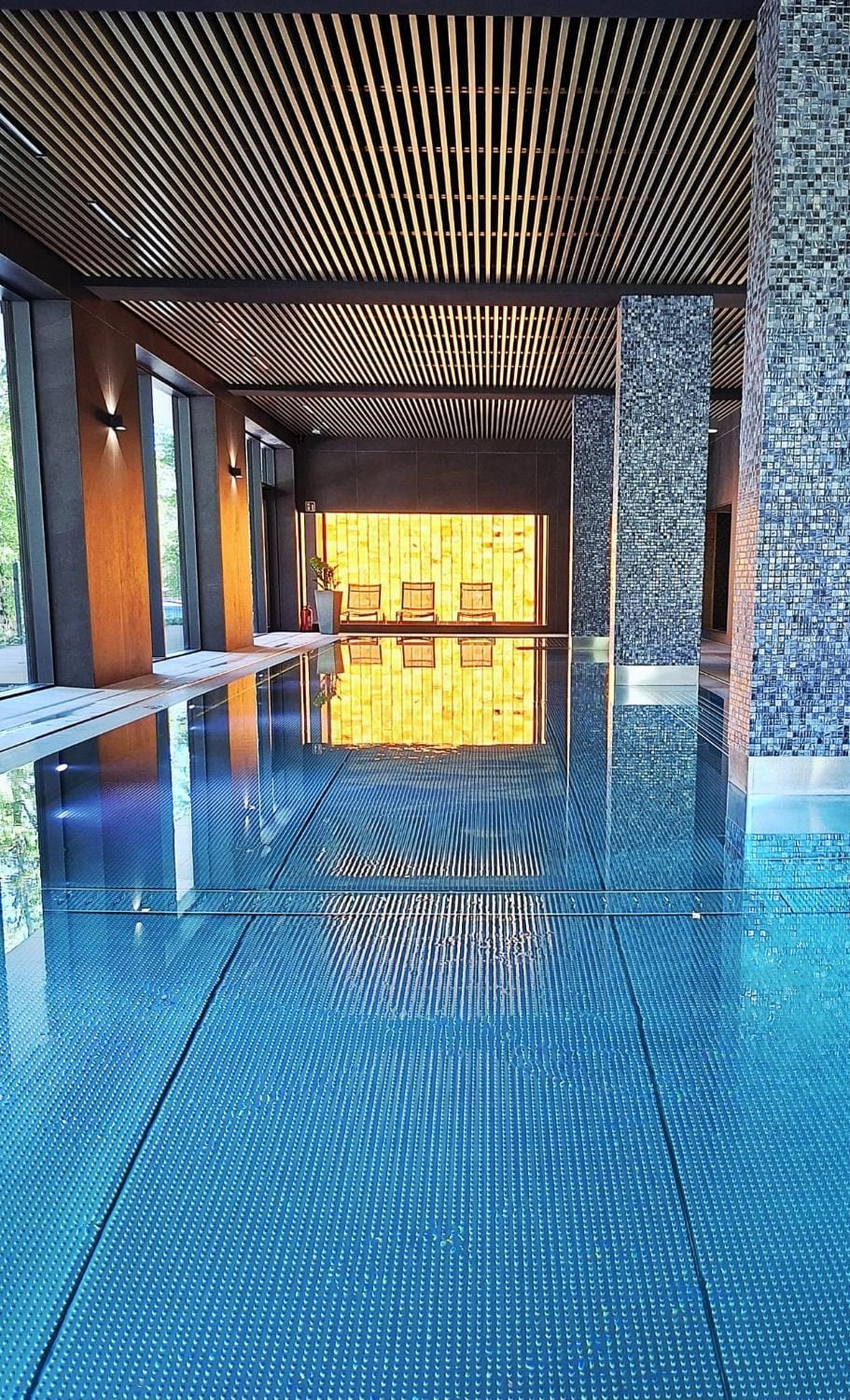 Swimming pool, Swimming pool