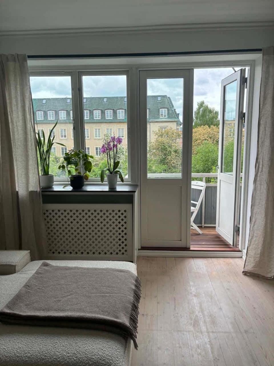 Apt W Two Balconies In Heart Of Frederiksberg Apartment in Frederiksberg