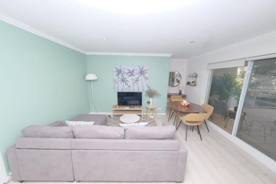 Sydney bondi beach 1bedroom next to Bondi Beach Apartment in Sydney